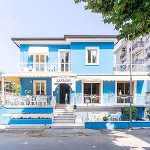Hotel Lariana